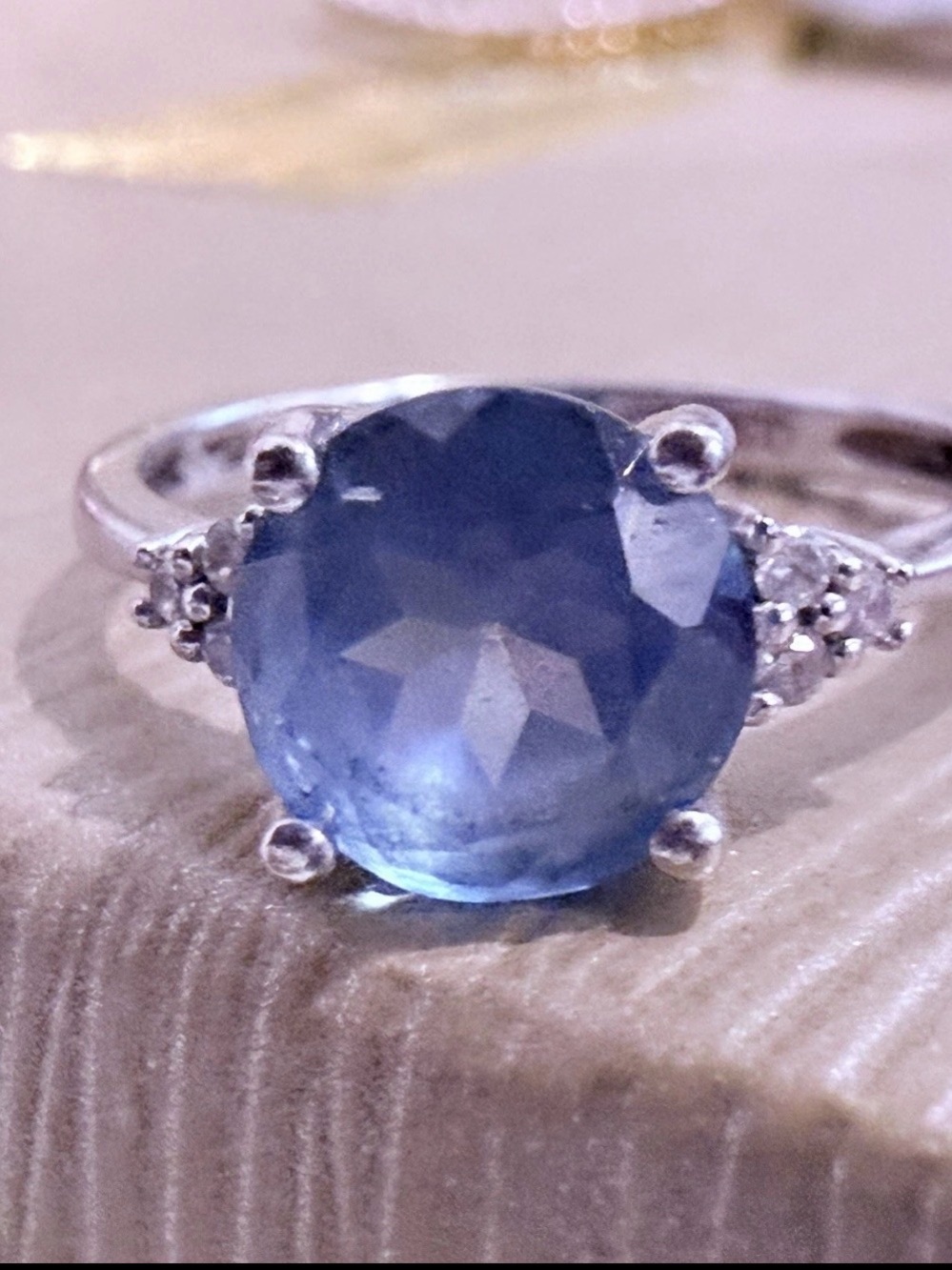 14K White Gold London Blue Topaz Round Prong Set with 3 diamonds on each side